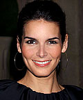 Angie Harmon, hair color