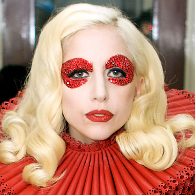 Lady Gaga Hairstyle on Lady Gaga   Transformation   Hair And Makeup  Startraks Photo