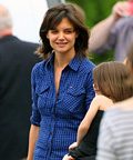 Katie Holmes in Hurley - Where Can I Find - Shopping