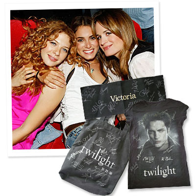 What's Right Now - First Look: Rachelle Lefevre's ebay Charity Auction