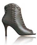 Cynthia Vincent - Our Favorite Fall Boots - Fall Accessories