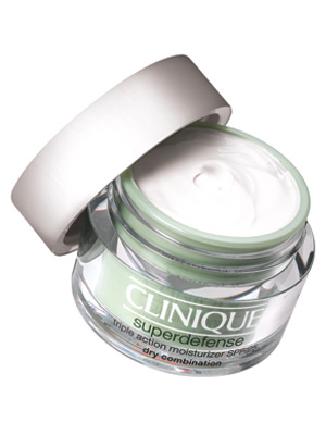 Clinique Superdefense SPF 25 Age Defense Moisturizer Clinique Superdefense SPF 25 Age Defense Moisturizer