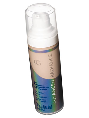 CoverGirl Advanced Radiance Foundation CoverGirl Advanced Radiance Foundation