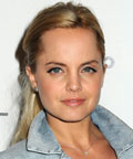 Mena Suvari-eyeliner-LOFT