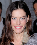 Liv Tyler - Dior Flagship Boutique - teeth