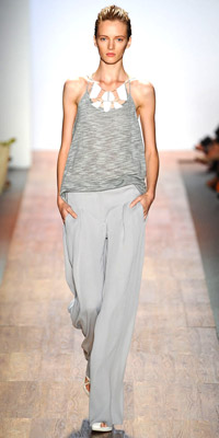 Max Azria Atelier Spring 2011 Runway