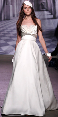 Monique Lhuillier Fall 2010 Bridal