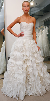 Oscar de la Renta Fall 2010 Bridal