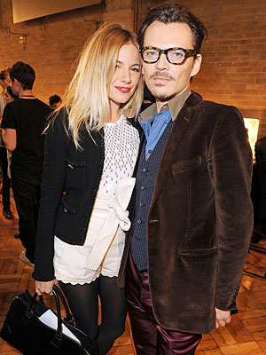 sienna miller fashion 2011. Sienna Miller and Matthew