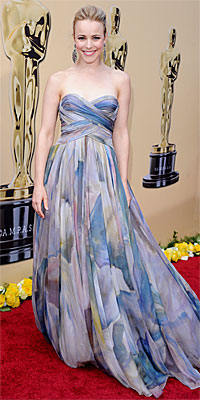 Baú de ideias: Modelos de vestido Oscar 2010 030710 rachel mcadams 200 Baú de ideias: Modelos de vestido Oscar 2010