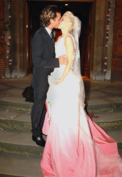 gwen stefani wedding dress dior. Gwen Stefani