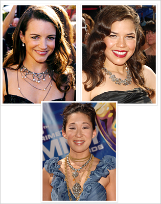 070110-emmy-poll2-necklace-315.jpg