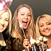 Blake Lively Bakes Cupcakes, Liv Tyler Sans Makeup, and More!
