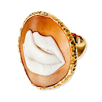 Wilfredo Rosado Gold Lips Ring