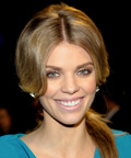 AnnaLynne McCord - People's Choice Awards - teeth