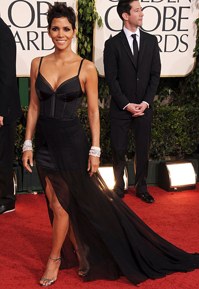 Golden Globes 2011 - Halle Berry - Nina Ricci