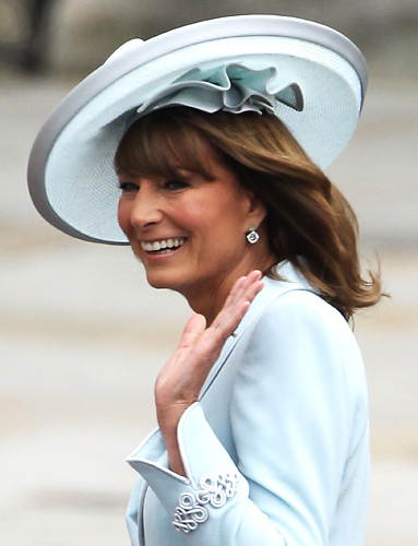 http://img2.timeinc.net/instyle/images/2011/gallery/042911-carole-middleton-383x500.jpg
