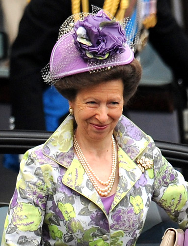 http://img2.timeinc.net/instyle/images/2011/gallery/042911-princess-anne-383x500.jpg
