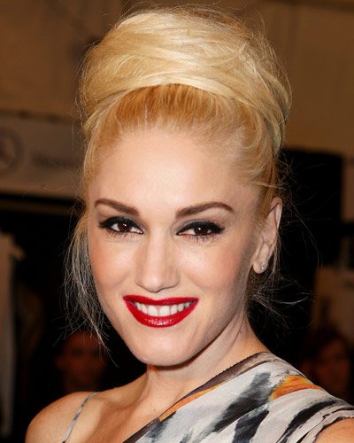 Gwen Stefani - 25 Stars in Red Lipstick - Red Lips