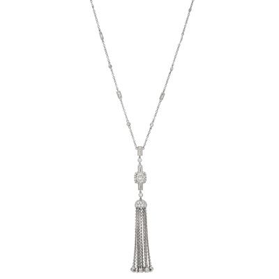 [BR]
White Gold Tassel Necklace