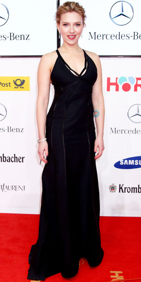 Scarlett Johansson wearing Calvin Klein