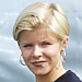 Robyn - Transformation - Hair - Celebrity Before and After
