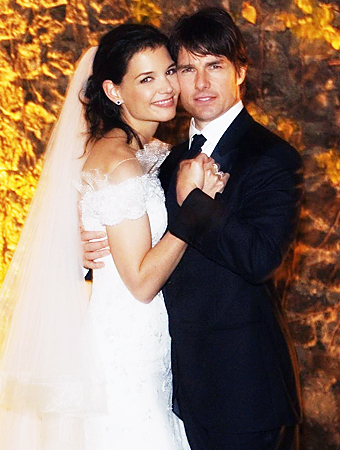 Today is Katie Holmes and Tom Cruise's 5th wedding anniversary