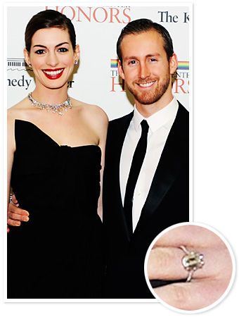 Anne Hathaway Stylist on Anne Hathaway   S Engagement Ring  See The Photo