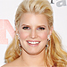 Jessica Simpson's Perfectly-Matched Manicure!