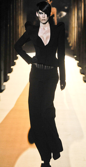 Thierry Mugler fall fashion show