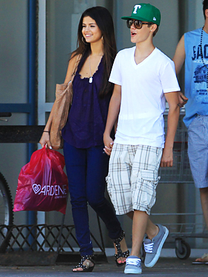 poll-2-selenajustin-300.jpg