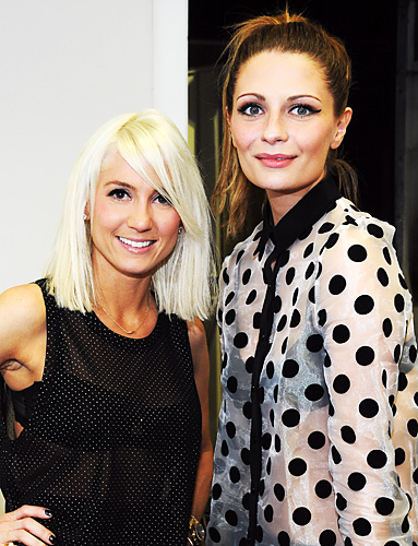 Taylor Jacobson and Mischa Barton
