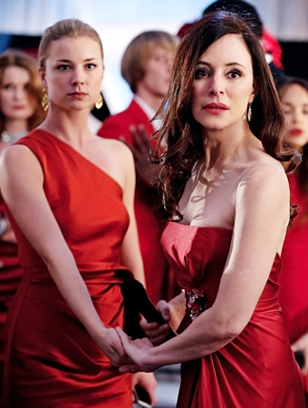 Revenge, Pilot, Revenge Fashion, Fire & ice