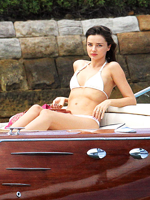 032812-summer-celeb-bikini-poll-17-300.jpg
