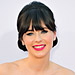 Emmys 2012: Zooey Deschanel’s Hot Pink Lip