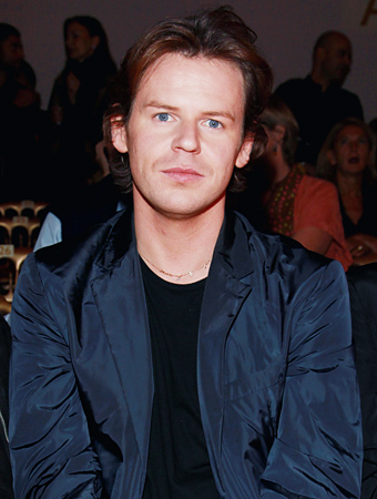 Christopher Kane Versus