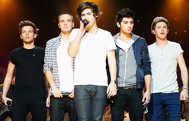 http://img2.timeinc.net/instyle/images/2012/WRN/121012-one-direction-jingle-ball-623.jpg
