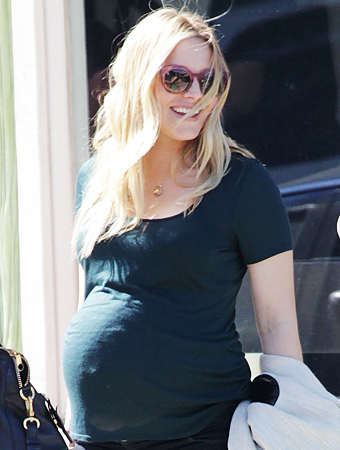 Kristen Bell pregnant