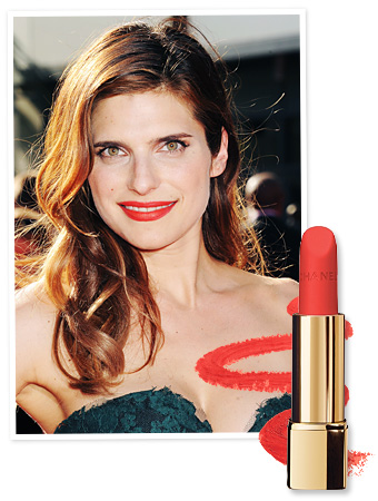 Chanel's Rouge Allure Velvet Matte Lip Color in La Favorite – Q8 Mangopeople