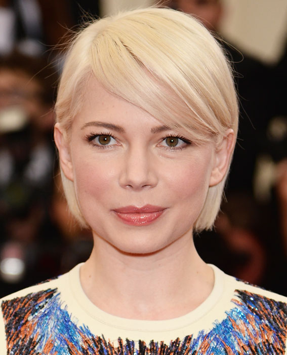 Michelle Williams Sleek Bob Summer Haircuts 7 Sexy Styles 7411