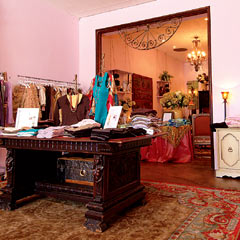 November 2005 Hot Shops