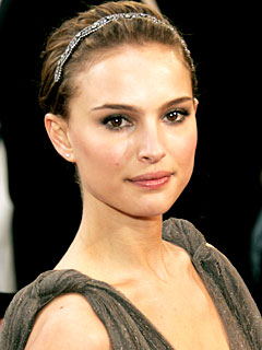 Natalie Portman, V for Vendetta, Mark Townsend, beauty, transformation, hair, makeup, Audrey Hepburn, Jean Seberg, short hair, shaved head
