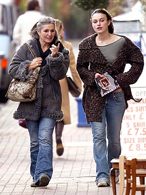 CHIP OFF THE OLD BLOCK  photo | Keira Knightley