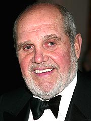 Alan King, a King of Comedy, Dies at 76