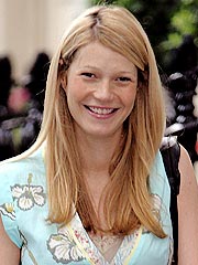 Gwyneth and Chris Take Break from Apple