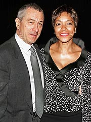 http://img2.timeinc.net/people/i/2004/04/news/041206/rdeniro.jpg