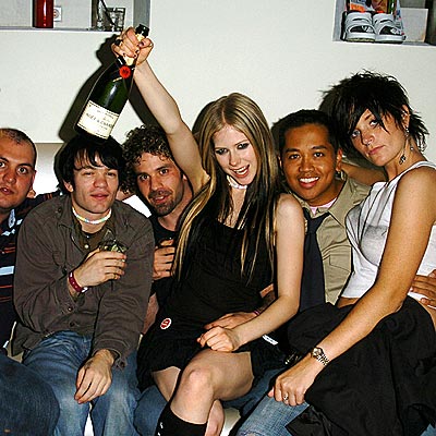 LOUNGE ACT photo | Avril Lavigne, Derick Whibley