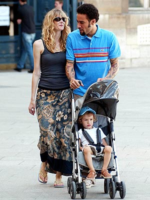 ... 2004 - EN FAMILLE - Star Tr...