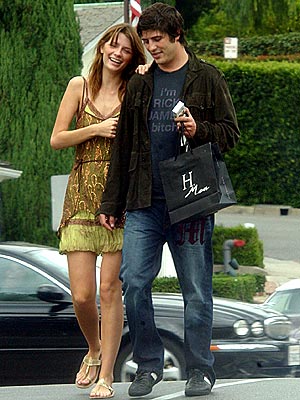 SHOPPING AROUND photo | Brandon Davis, Mischa Barton