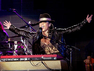 WALL OF SOUND photo | Alicia Keys